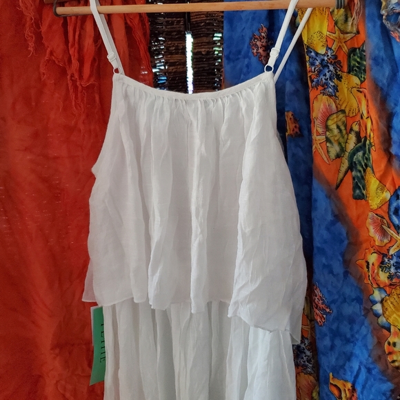 💮 Beautiful Bohemian Embroidered White Gauze Maxi - Picture 4 of 5